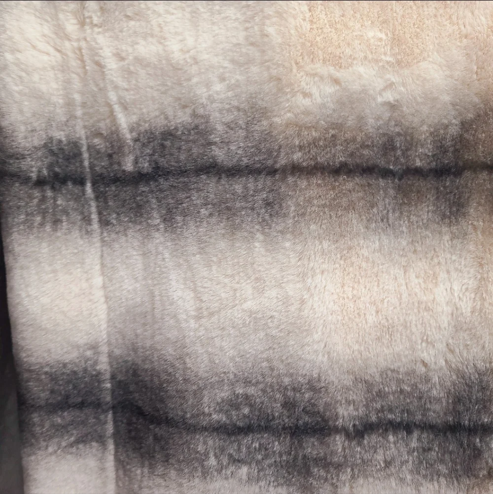 Max Studio Faux Fur Chinchilla Print Thick Plush Luxury Throw Blanket Decor NEW